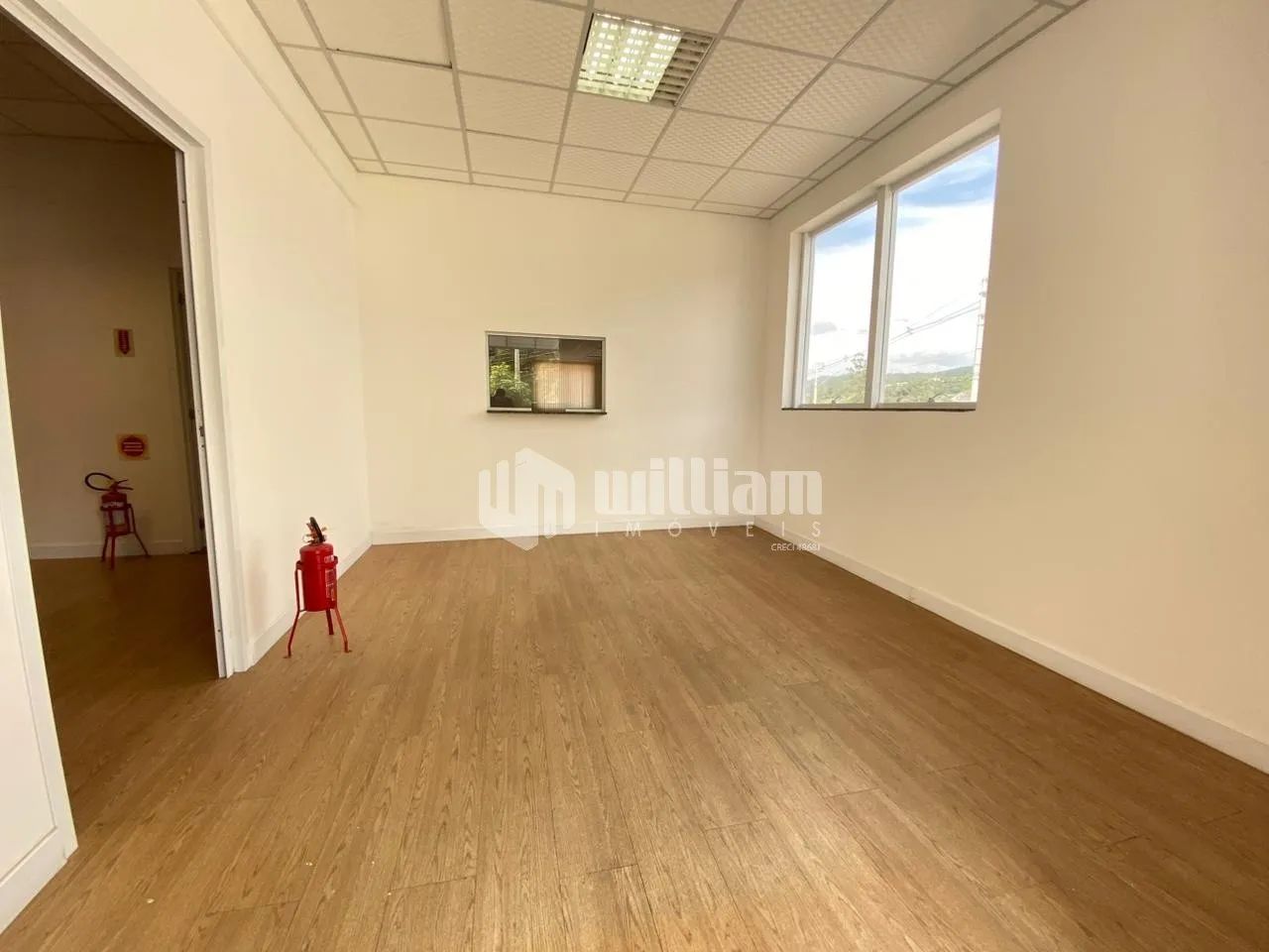 SALA COMERCIAL COM 250M² PARA LOCAÇÃO - GUABIRUBA SUL - Foto 2