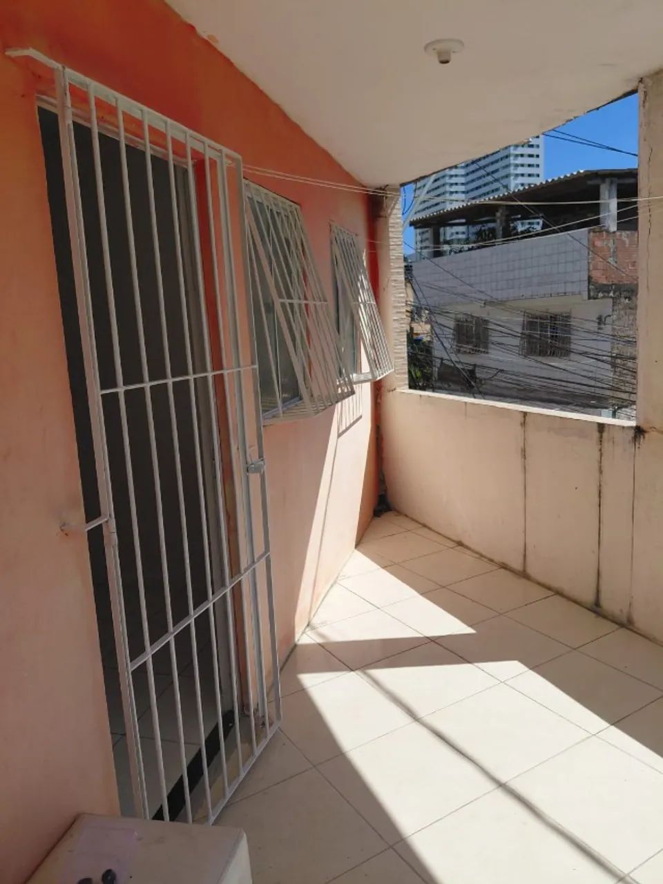 Kitnet 1º andar na Torre