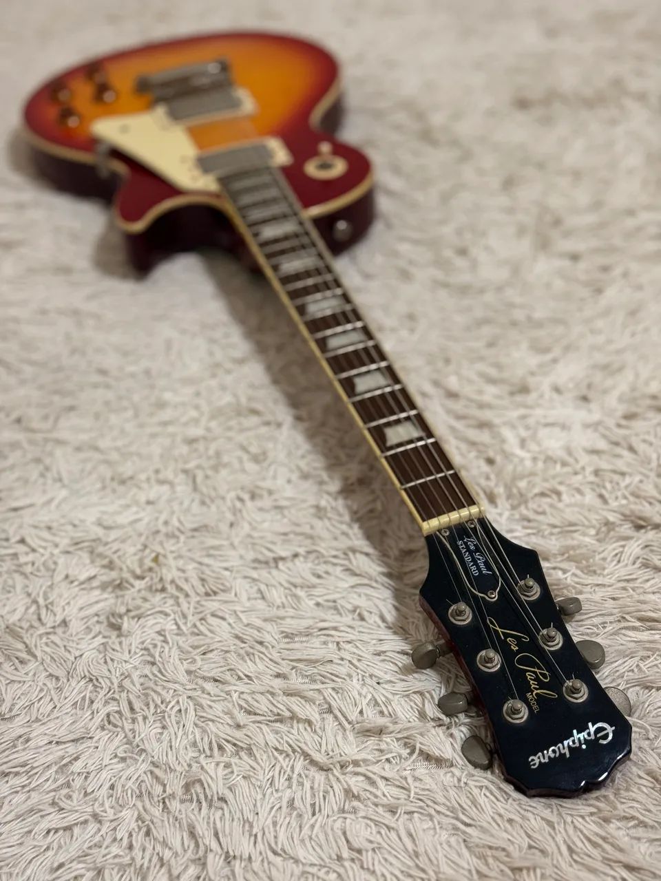 GUITARRA EPIPHONE LES PAUL STANDARD + SOFT CASE - Foto 3