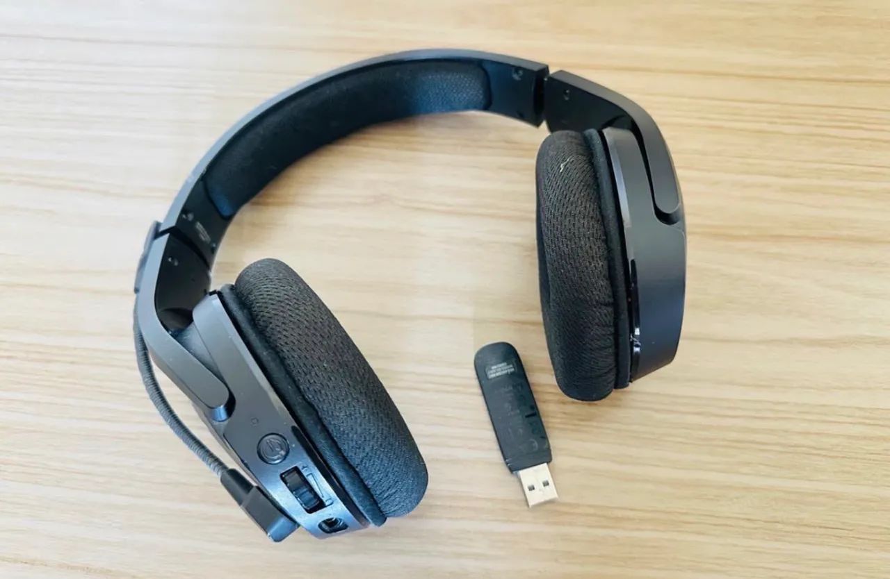 Headset HyperX Cloud Wireless Core 7.1 (Sem Fio) 