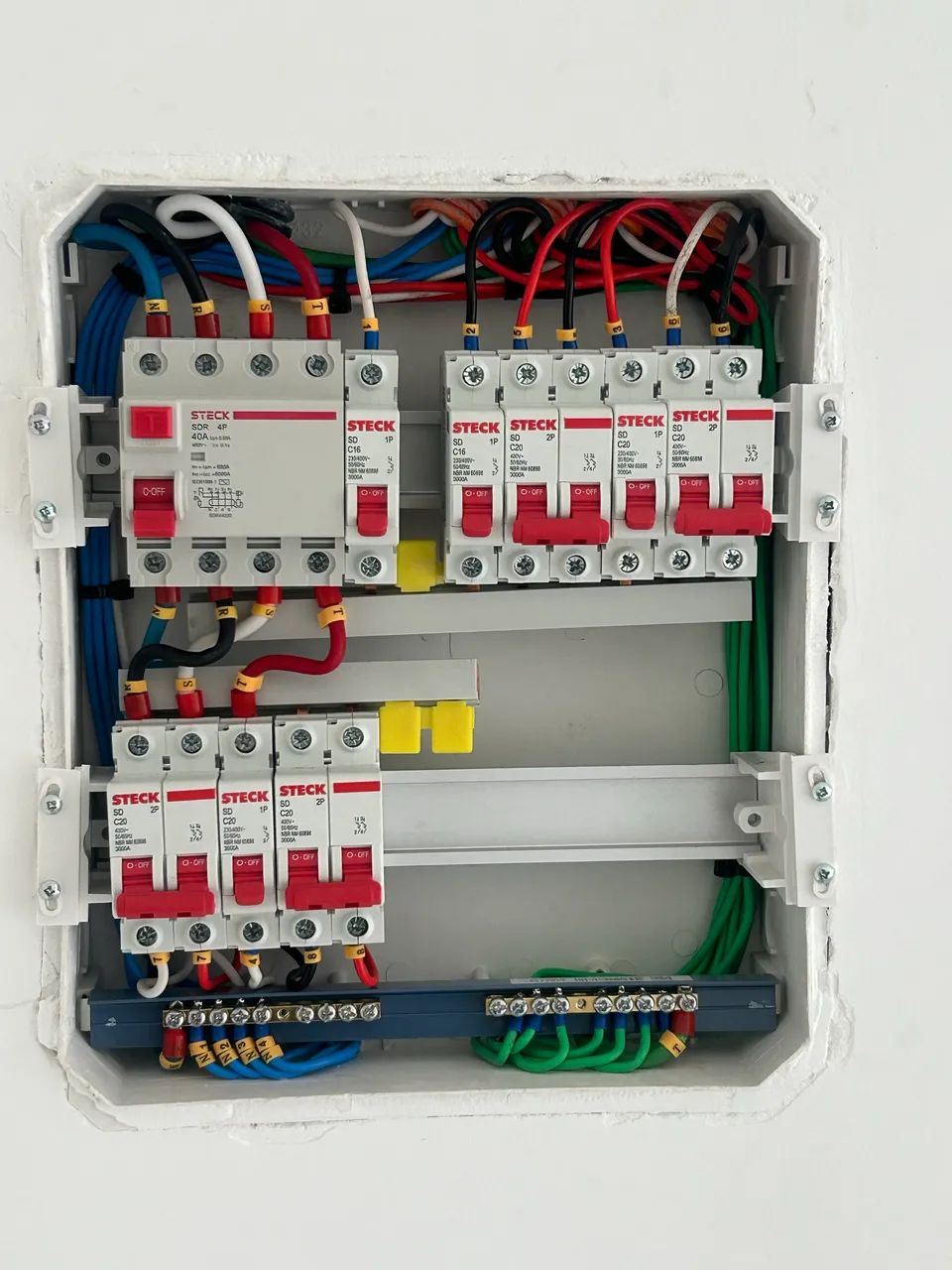 Eletricista  - Foto 2