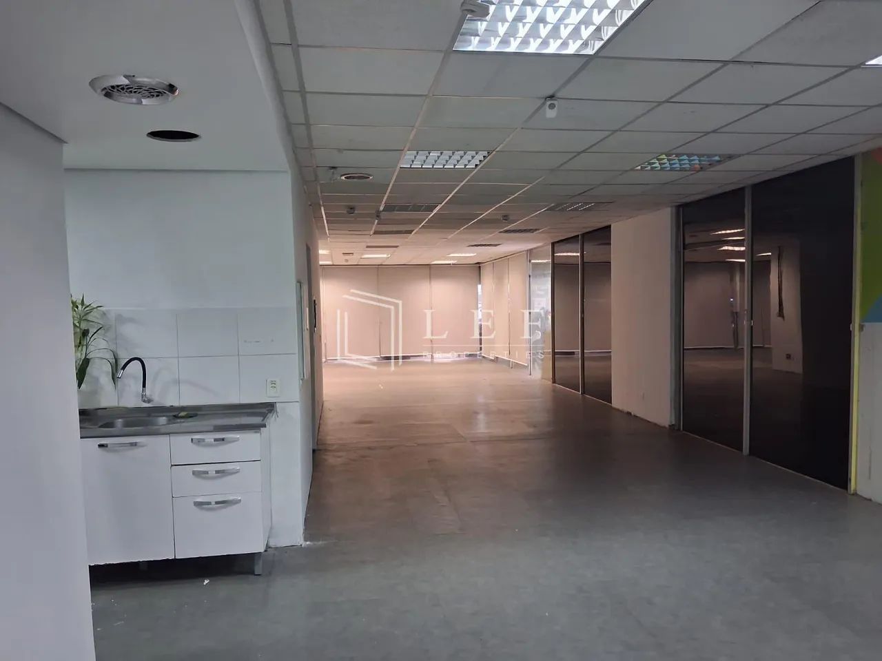 Conjunto Comercial com 341 m², para alugar no bairro Itaim Bibi. - Foto 2