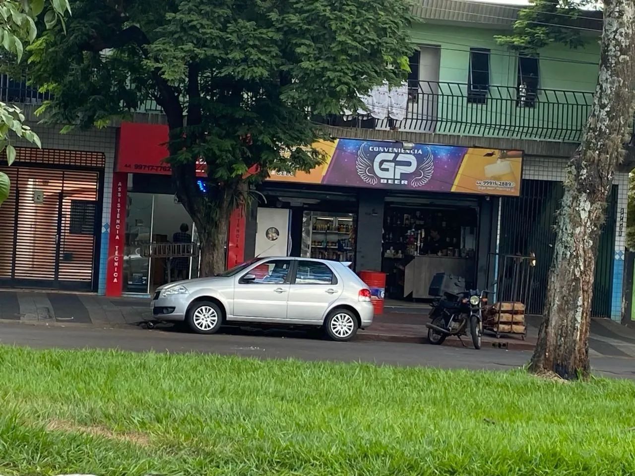 Sala à venda em Parque Residencial Tuiuti, Maringá-PR