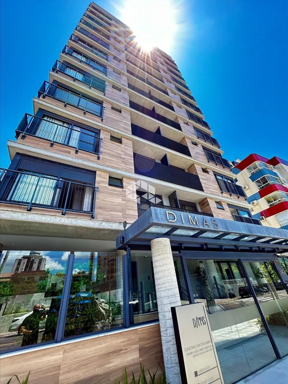 APARTAMENTO À VENDA COM 1 QUARTO NO CANTO EM FLORIANÓPOLIS