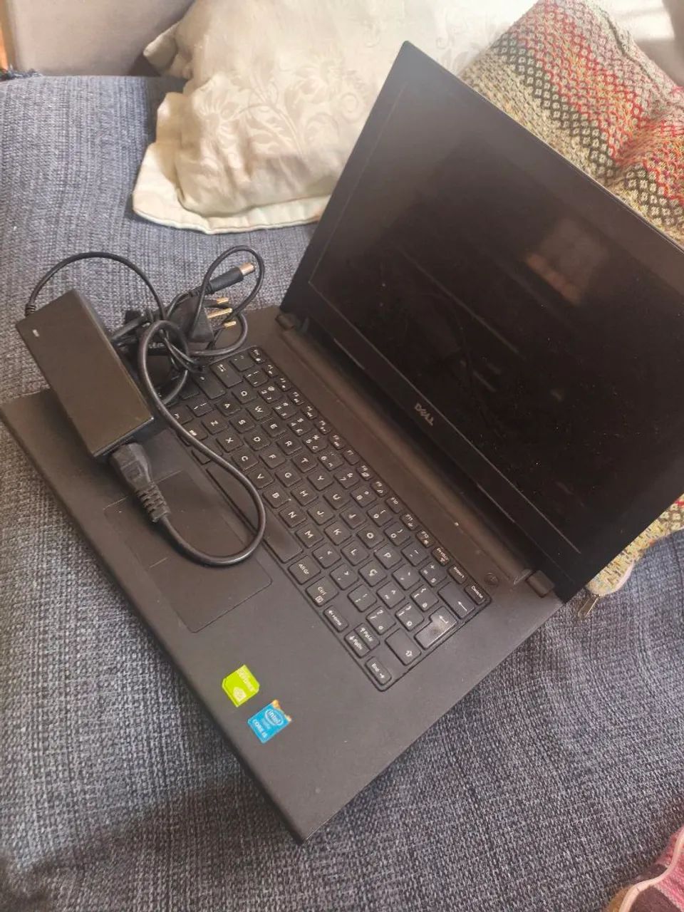 Notebook Dell(não funcionando, só para peças) - Foto 2