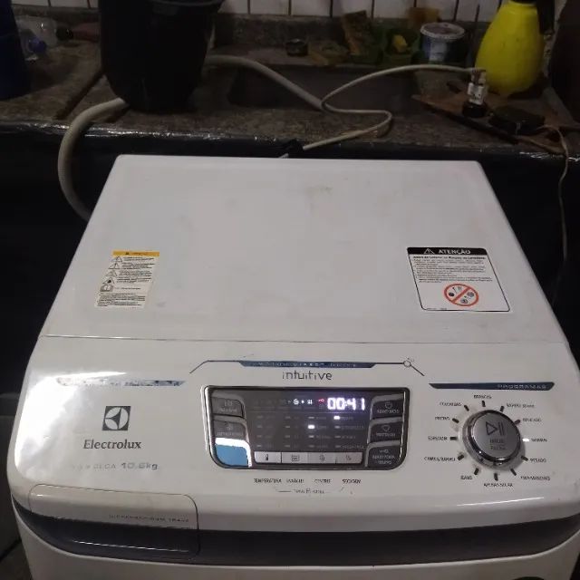 Lava e Seca Eletrolux 10,5Kg, 220 volts, funcionando e em excelente estado - Foto 2
