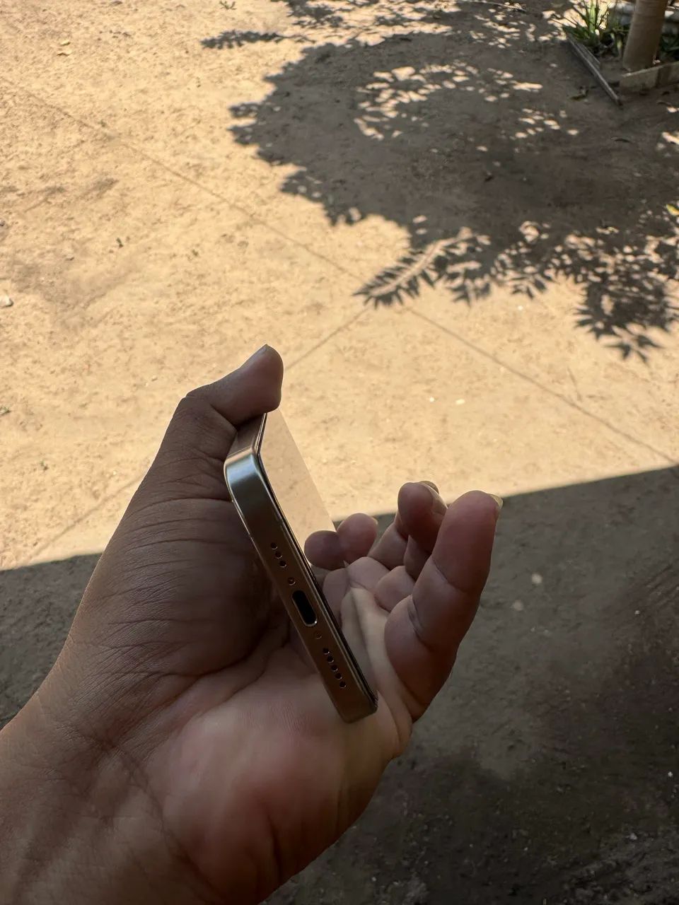 iPhone 15 pro 128 gigas - Foto 2