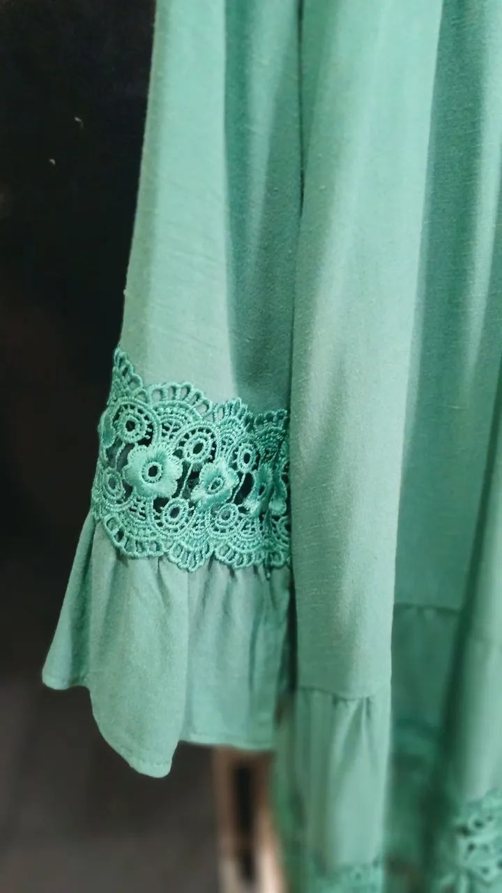 Blusa de tecido com renda - Foto 2