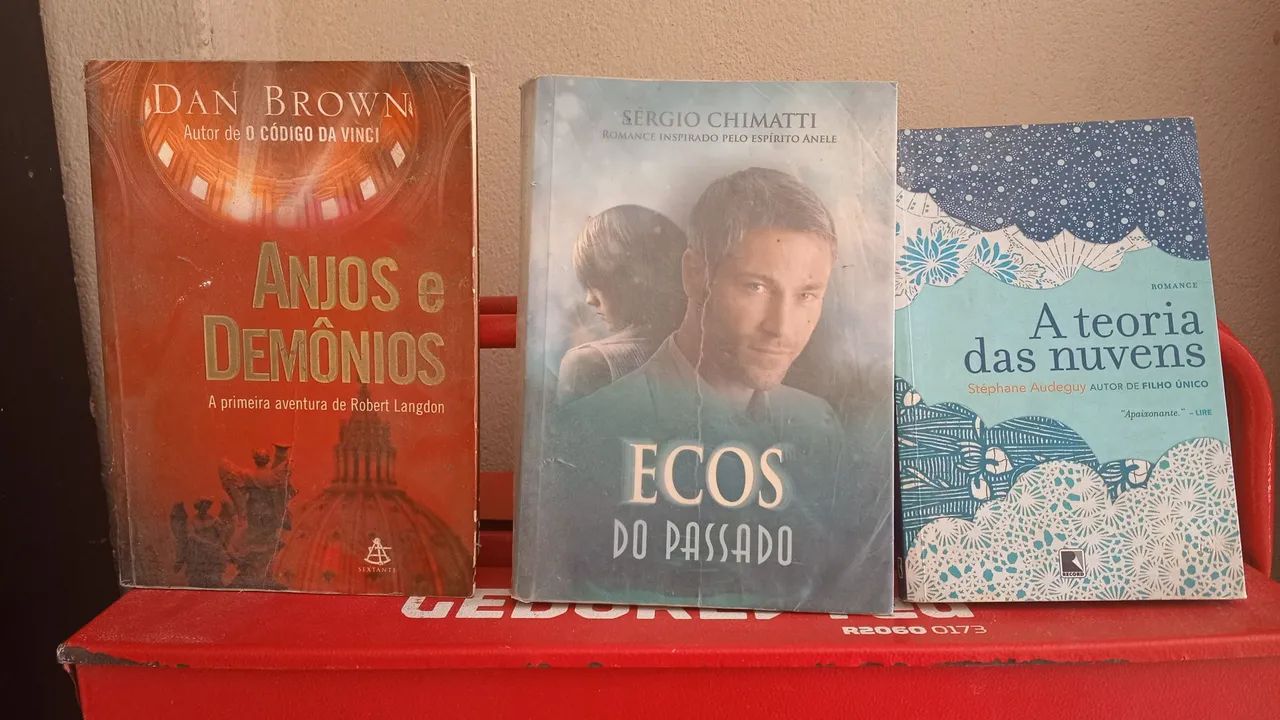 Livros  - Foto 2