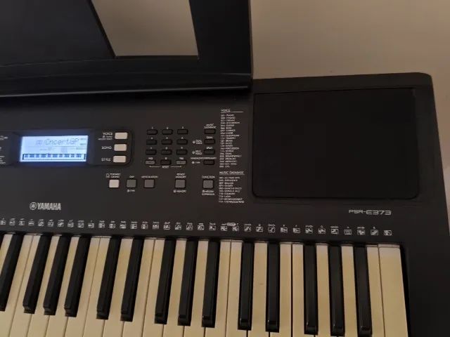 Teclado Yamaha PSR E-373 - Foto 2