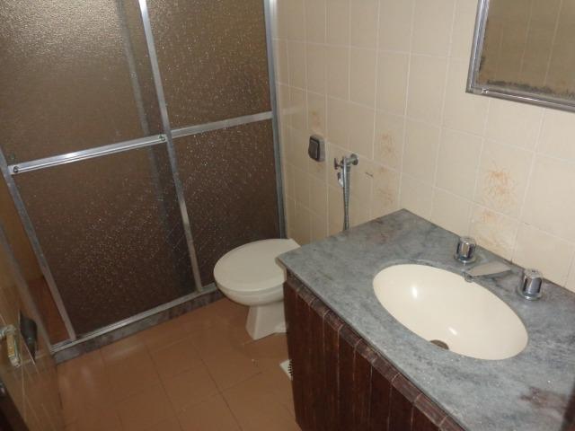 Casa c/ 5 quartos sendo 2 suítes , Churrasqueira e 3 vagas de garagem - Foto 8