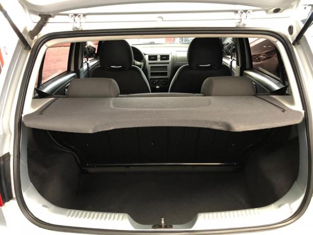 VW - VOLKSWAGEN FOX TRENDLINE 1.0 FLEX 8V 5P - Foto 13