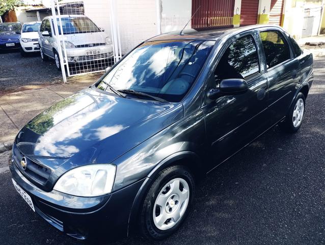 Corsa sedan completo novinho