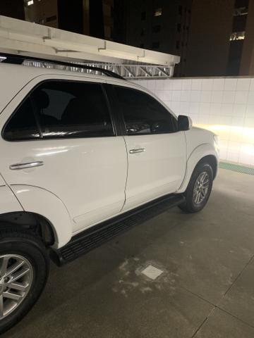 Toyota Hilux SW4 SRV - 5Lugares - Foto 7