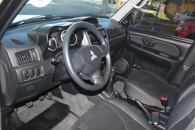 MITSUBISHI PAJERO TR4 2015/2015 2.0 4X2 16V 140CV FLEX 4P MANUAL - Foto 7