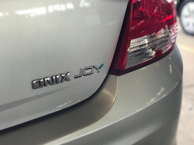 Onix Hatch Joy 1.0 8V Flex 5p MEC - Foto 7