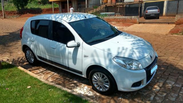 Sandero Privilége Hi-Flex 1.6 8V 5p - Foto 2