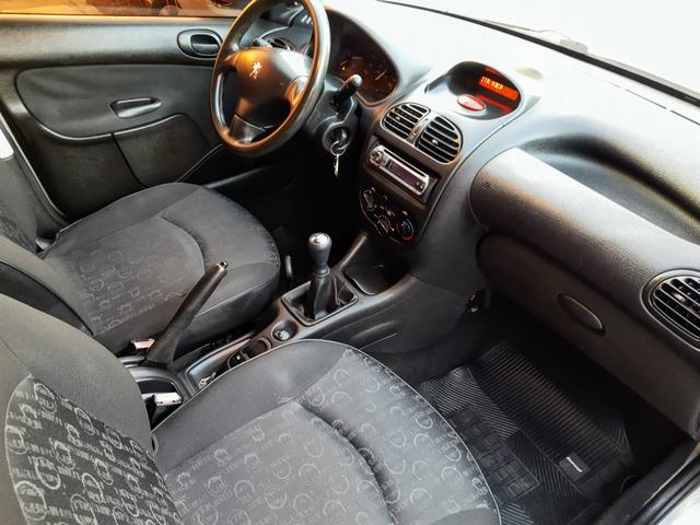 Peugeot 206 Pres 1.4 8 válvulas flex!! Completo ótimo estado!! - Foto 11