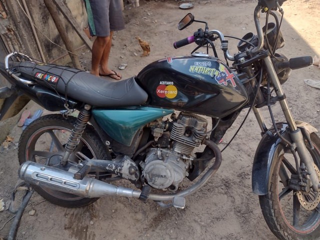 VENDO MOTO DUCAR DOCUMENTO TUDO OK