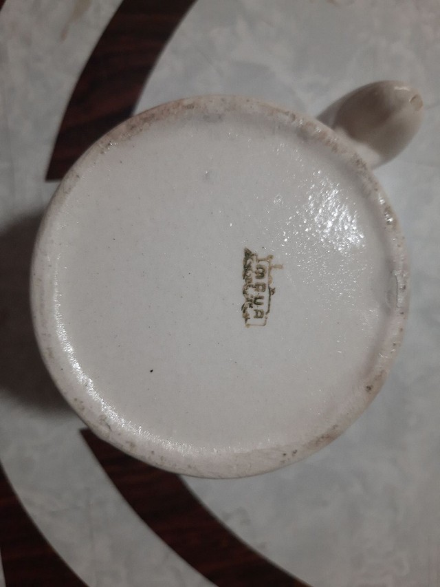 Caneca de porcelana Maua. Muito Antiga.  - Foto 2