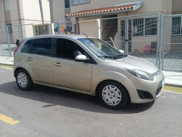 VENDE-SE UM FIEATA COMPLETO ALIENADO. LEIA O ANUNCIO.