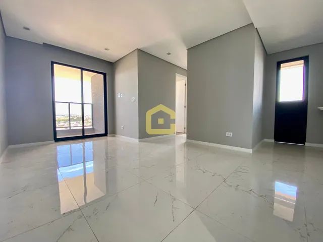 Apartamento à venda com uma excelente vista para SJP/CWB, São