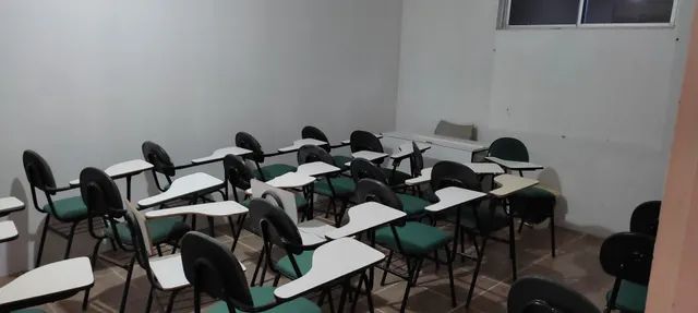 Super Promoção de cadeiras universitárias, armário de aço autoclave, microscópios. - Foto 2