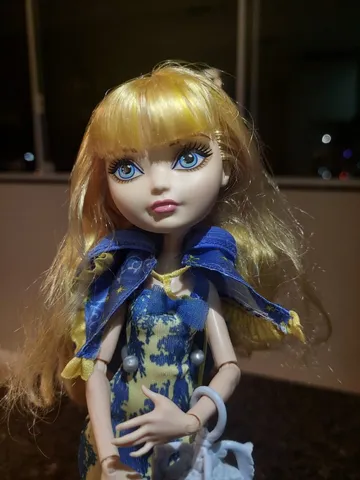 Boneca Ever After High Blondie Lockes Bonecas na Floresta - Mattel