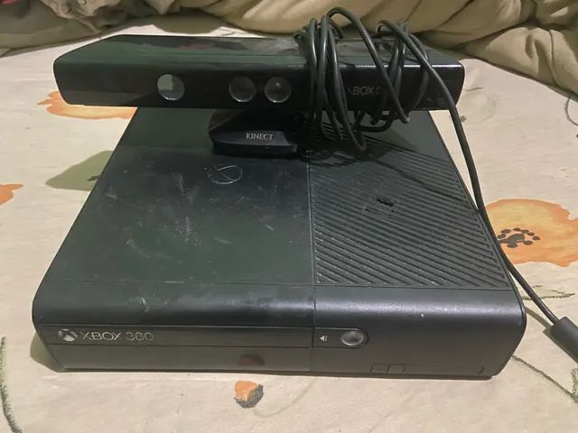 Xbox 360 Super Slim + Kinect par vender agora - Videogames