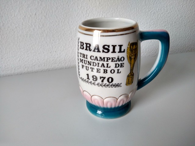 Caneca Chopp Brasil Tri Campeão 1970 (impecável) - Foto 3
