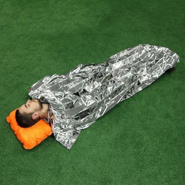 Cobertor Manta Térmica Aluminizado 2,10 x 1,40m Para Resgate, Emergência e Camping - Foto 6