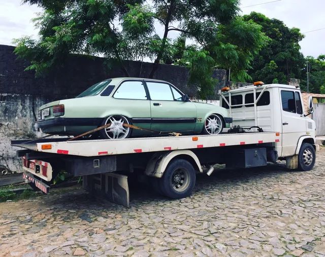 Reboque guincho e prancha 24h.