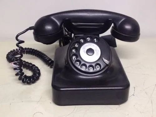 Aparelho e maquinas registradoras antigas 