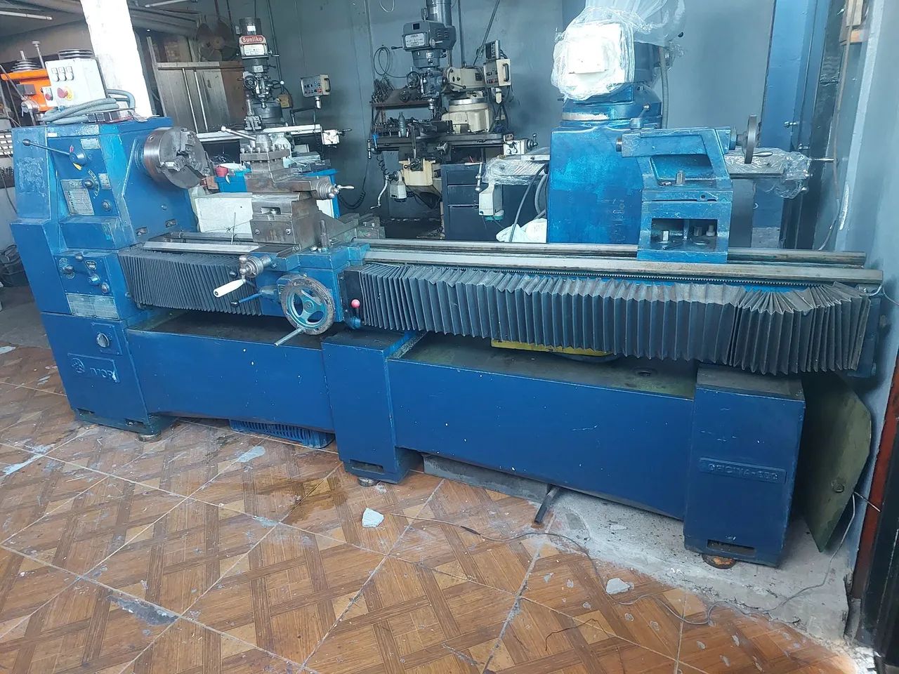 Torno mecanico e fresadora ferramenteira  - Foto 2