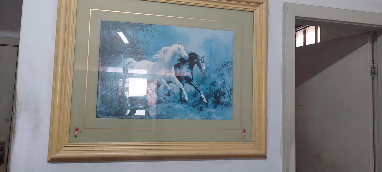 QUADRO DE MADEIRA GRANDE R$ 100,00