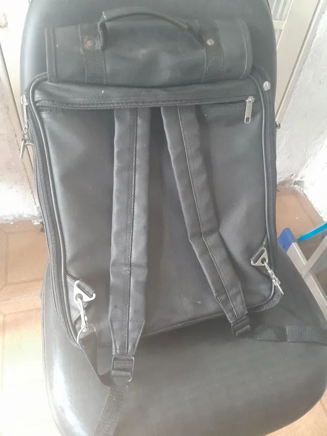 VENDO BOLSA USADA REFORÇADA - Foto 3