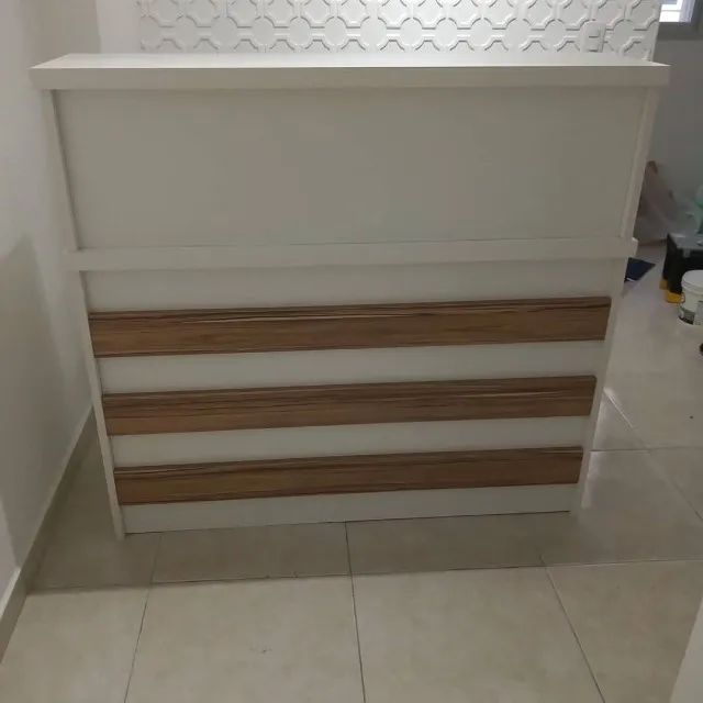 balcão de recepção reto canelado 
