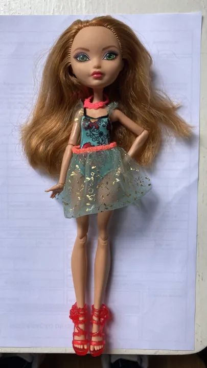 Ever After High Ashlynn Ella Mirror Beach