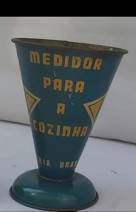 ANTIGO MEDIDOR PARA COZINHA