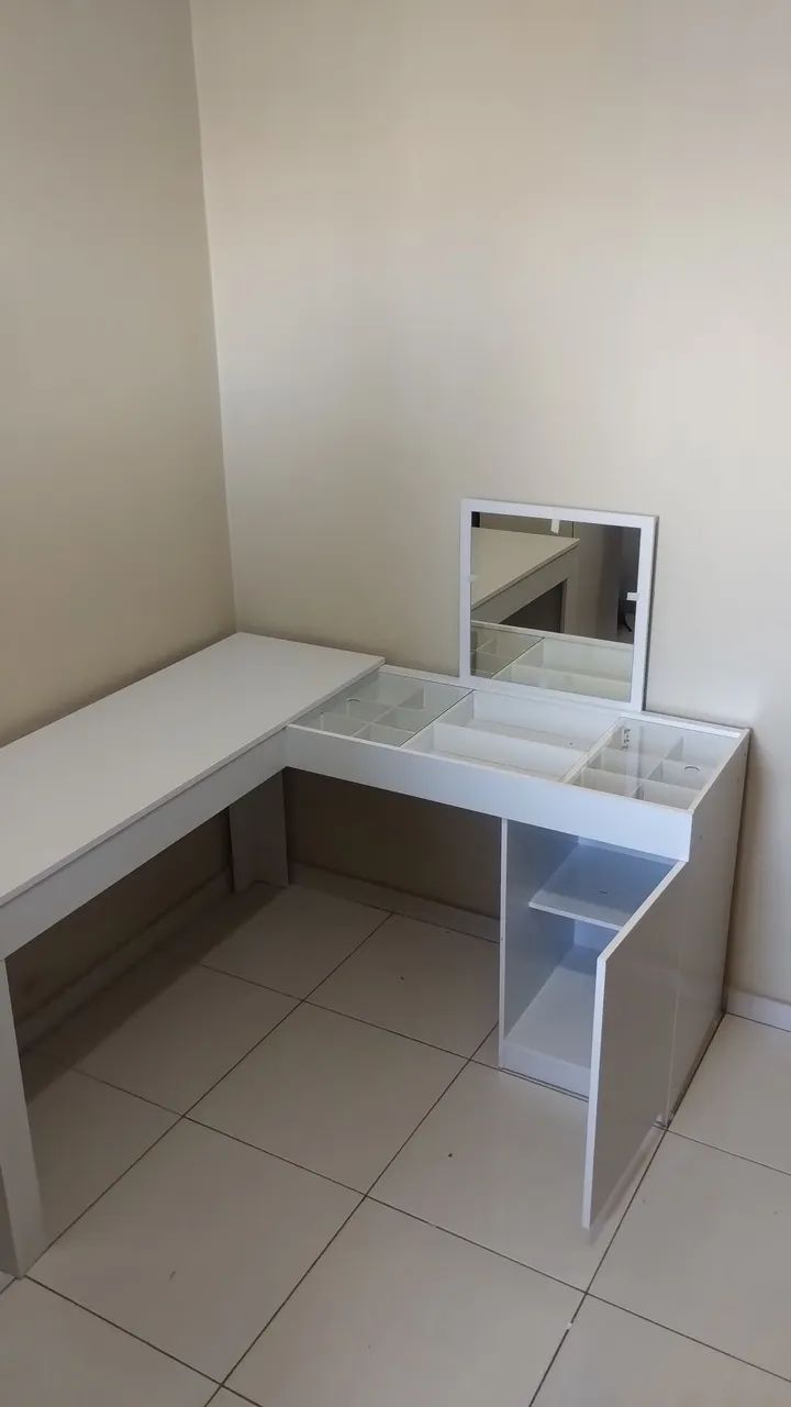 L-SHAPED DESK (FREE ASSEMBLY)