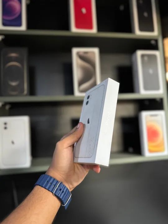 IPHONE 11 Branco 64 gb - Novo  - Foto 3