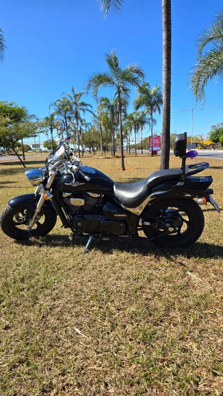 Vende-se Boulevard M800 supernconservada