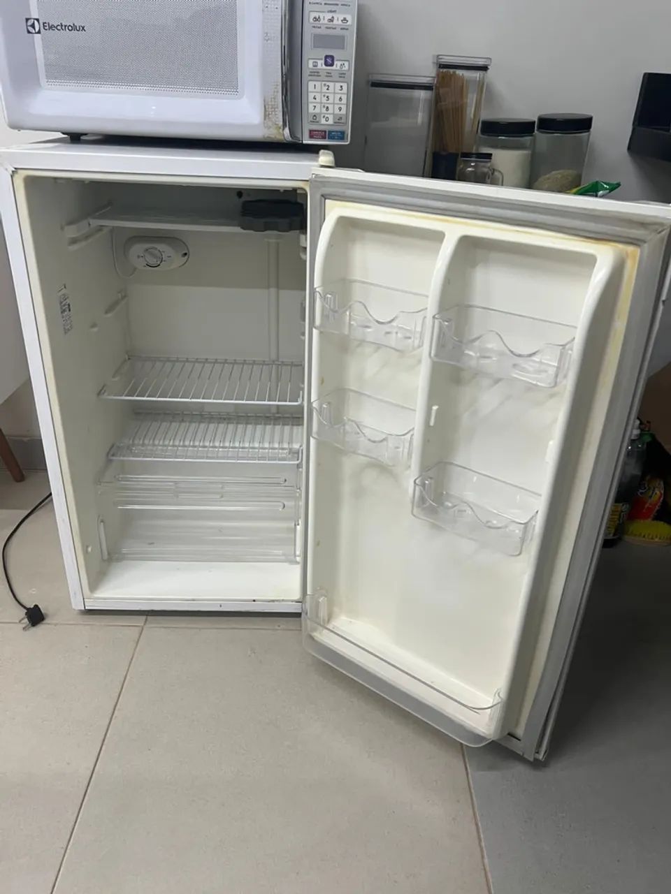 Frigobar Electrolux Re 120( 122litros)