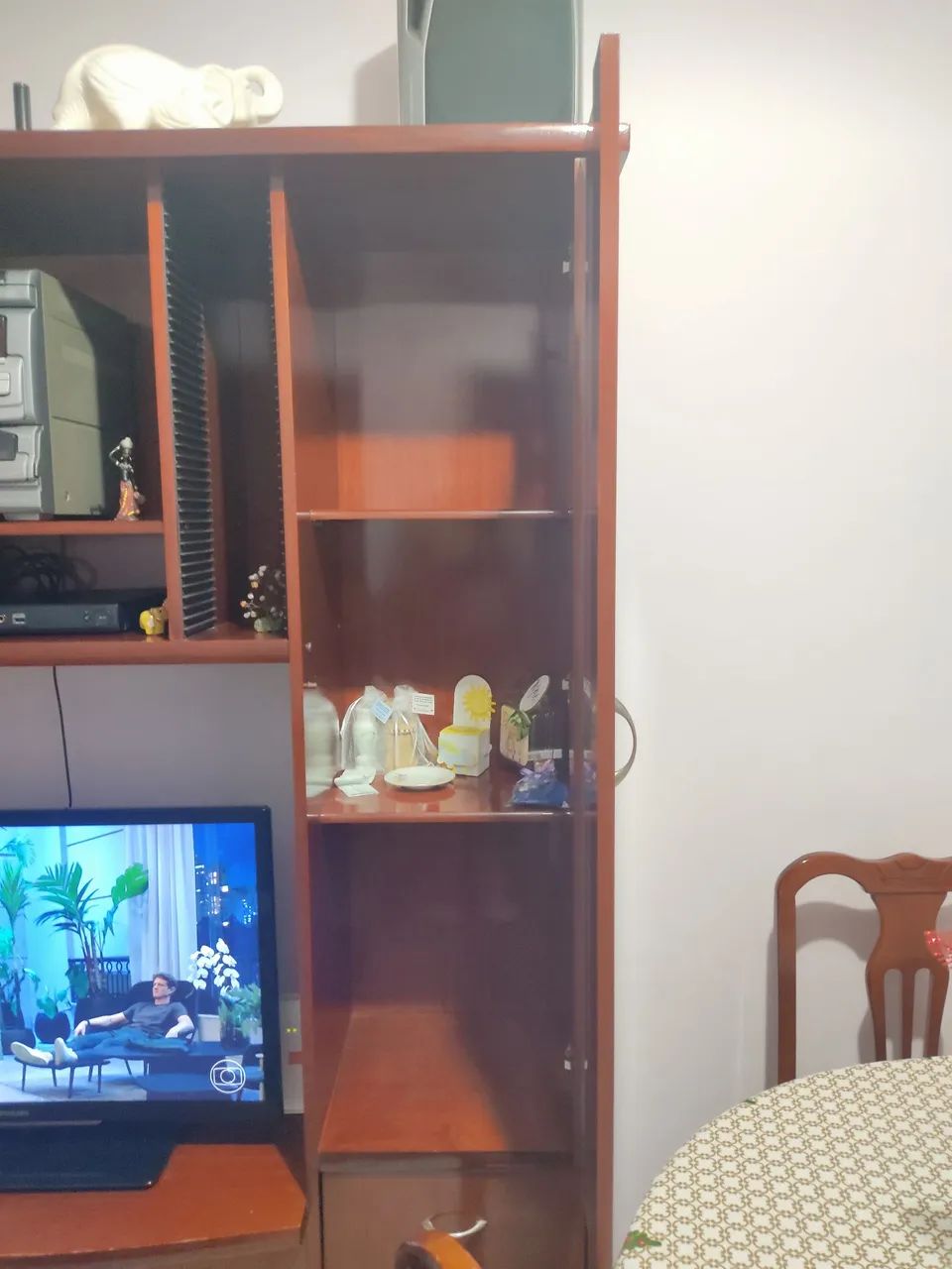 Estante Seminova - 7 portas e 4 gavetas  - Foto 2