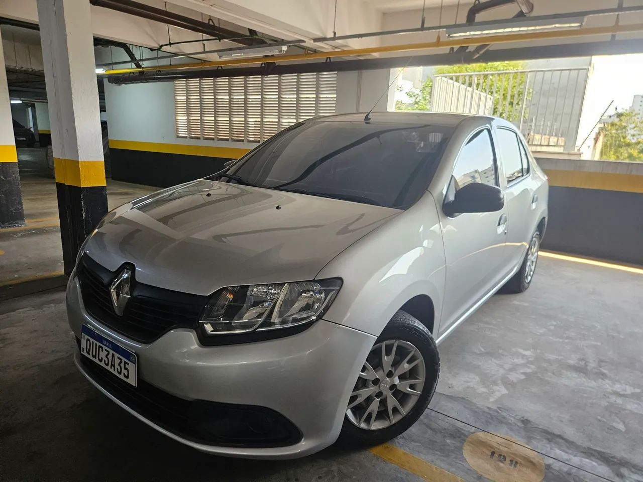 Renault Logan 1.0 completo  - Foto 3