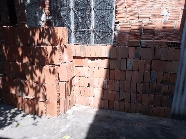 Vendo tijolos grandes e pequenos  - Foto 3