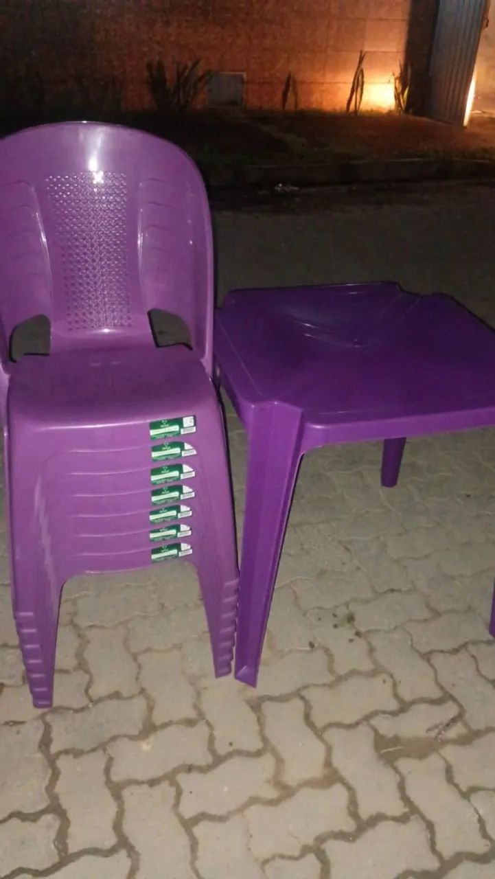 Mesas e cadeiras de plástico  - Foto 2