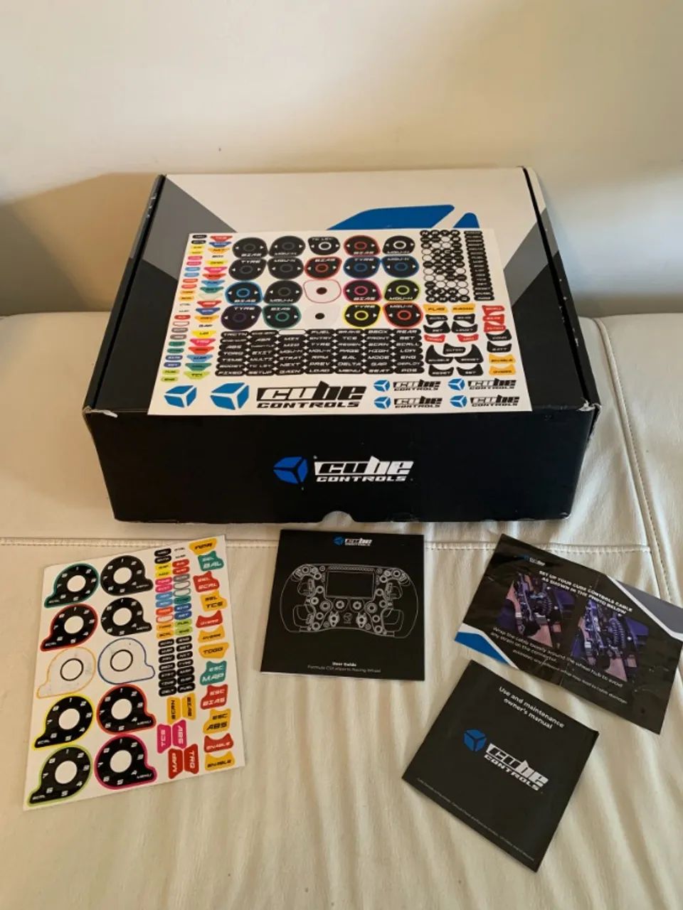 Volante de Simulação Cube Controls Fórmula CSX-2 para Colecionadores - Foto 6