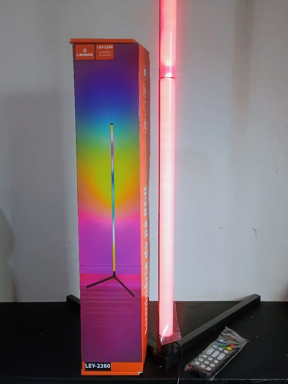Torre led RGB 1.42cm de altura com Bluetooth e controle remoto/ SUPER PROMOÇÃO