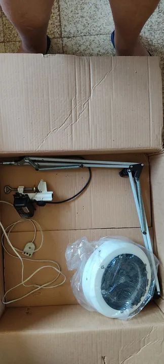 Exaustor de alumínio com apoio de mesa - Exaustor e ventilador  - Foto 2